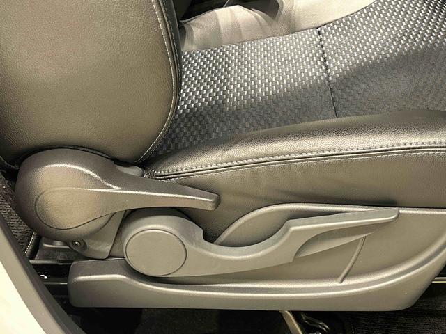 タントカスタムＲＳ　バックカメラ　ステアリングスイッチＬＥＤオートライト　パワースライドドアウェルカムオープン機能　電動パーキングブレーキ　運転席助手席シートヒーター　アルミホイール　キーフリーシステム　　オート電動格納式ドアミラー　オートエアコン（広島県）の中古車