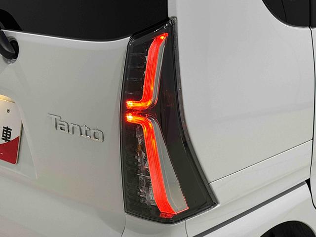 タントカスタムＲＳ　バックカメラ　ステアリングスイッチＬＥＤオートライト　パワースライドドアウェルカムオープン機能　電動パーキングブレーキ　運転席助手席シートヒーター　アルミホイール　キーフリーシステム　　オート電動格納式ドアミラー　オートエアコン（広島県）の中古車