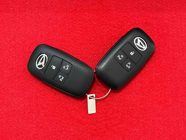 タントカスタムＲＳ　バックカメラ　ステアリングスイッチＬＥＤオートライト　パワースライドドアウェルカムオープン機能　電動パーキングブレーキ　運転席助手席シートヒーター　アルミホイール　キーフリーシステム　　オート電動格納式ドアミラー　オートエアコン（広島県）の中古車