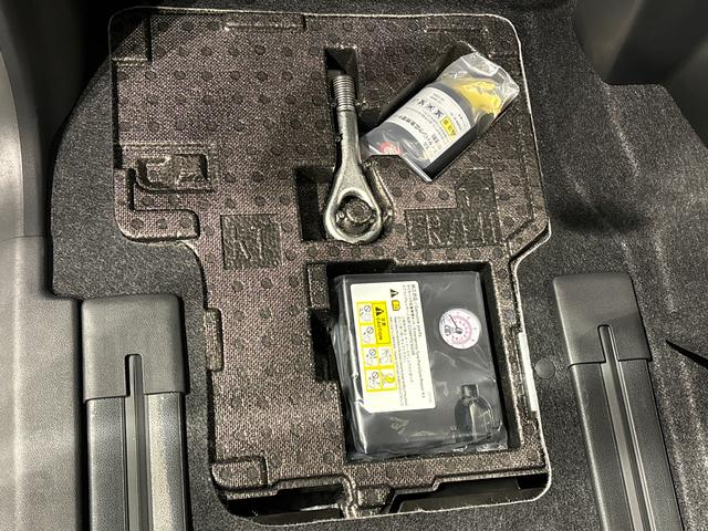 タントカスタムＲＳ　パノラマモニター対応カメラ　サイドエアバッグＬＥＤヘッドライト・フォグランプ　電動パーキングブレーキ　プッシュボタンスタート　後席両側パワースライドドア　運転席・助手席シートヒーター　オートエアコン　オートライト　純正１５インチアルミホイール（広島県）の中古車