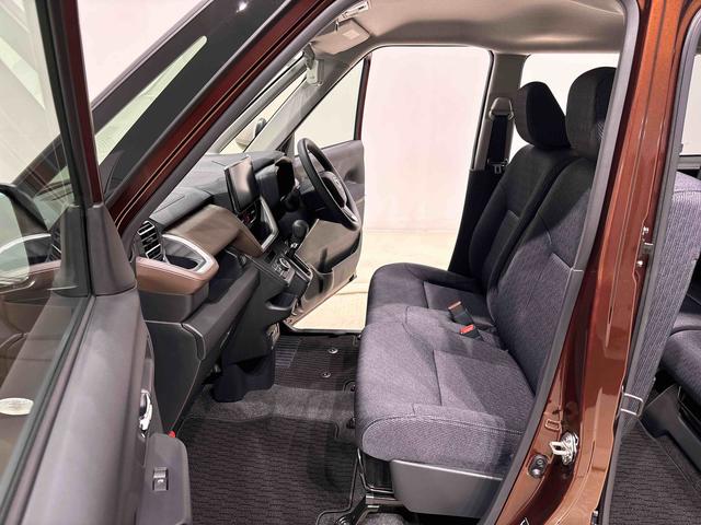 ムーヴＧ　９インチディスプレイオーディオ　ワイヤレス充電ＬＥＤオートライト・フォグランプ　電動パーキングブレーキ　プッシュボタンスタート　セキュリティアラーム　バックカメラ　左側パワースライドドアウエルカムオープン機能　オート電動格納式ドアミラー（広島県）の中古車