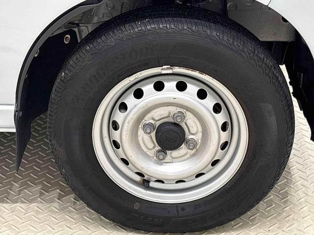 ハイゼットカーゴＤＸ　ＡＭ／ＦＭラジオ　２ＷＤ　ＣＶＴ車　キーレス付車リヤワイパー　ハイマウントストップランプ　前後コーナーセンサー　オートライト　オートハイビーム　アイドリングストップ　オーバーヘッドシェルフ　両側スライドドア　前席エアバック　マニュアルエアコン（広島県）の中古車