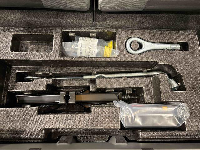 タフトＧ　クロムベンチャー　バックカメラ　電動パーキングブレーキスカイフィールトップ　クロムパック　メッキパック　シルバーアンダーガーニッシュ　インテリアアクセント　ＬＥＤヘッドランプ＆フォグランプ　リヤヒーターダクト　バックカメラ　１５インチアルミホイール（広島県）の中古車