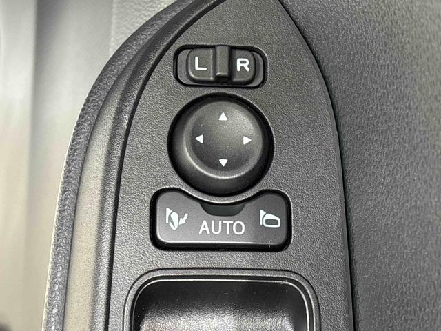 タントカスタムＲＳ　プッシュボタンスタート　バックカメラＬＥＤオートライト　パワースライドドアウェルカムオープン機能　電動パーキングブレーキ　運転席助手席シートヒーター　アルミホイール　キーフリーシステム　　オート電動格納式ドアミラー　ステアリングスイッチ（広島県）の中古車