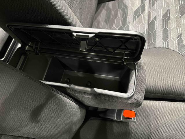 タントファンクロス　両側電動スライドドア　キーフリーシステム純正ナビ装着用アップグレードパック　運転席・助手席シートヒーター　電動パーキングブレーキ　オートブレーキホールド機能　格納式リヤドアサンシェード　運転席シートリフター　チルトステアリング（広島県）の中古車