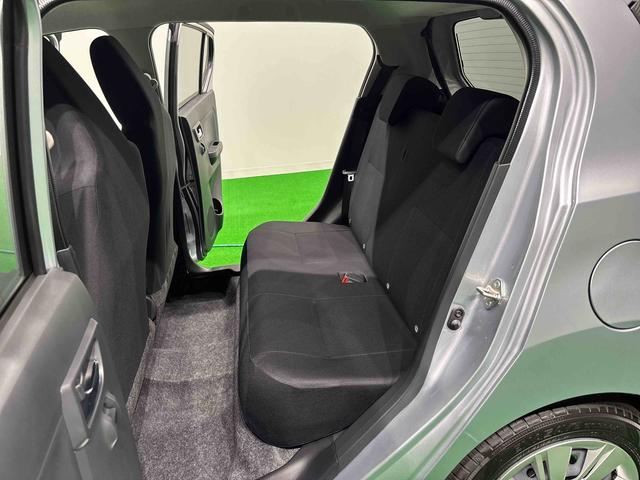 ミライースX SAIIILEDヘッドランプ セキュリティアラーム コーナーセンサー 14インチフルホイールキャップ キーレスエントリー 電動格納式ドアミラー ショツピングフック マニュアルエアコン(広島県)の中古車