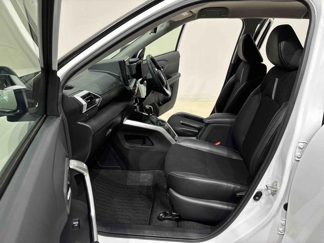 ロッキープレミアムナビ　パノラマ　ドラレコ　ＥＴＣ　ＬＥＤヘッドランプ　全車速追従機能付アダプティブクルーズコントロール　レーンキープコントロール　ブラインドスポットモニター　アルミホイール　シートヒーター（広島県）の中古車