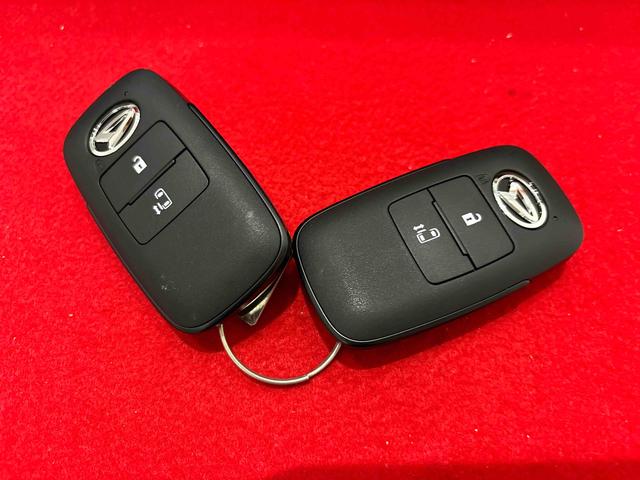 タントＸＬＥＤオートライト　パワースライドドアウェルカムオープン機能　電動パーキングブレーキ　運転席助手席シートヒーター　　フルホイールキャツプ　キーフリーシステム　　オート電動格納式ドアミラー（広島県）の中古車