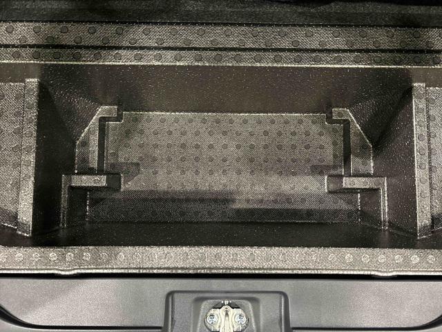 タントカスタムＲＳ　　未走行　保証継承　令和７年式　　ターボＬＥＤオートライト　パワースライドドアウェルカムオープン機能　オート電動格納式ドアミラー　助手席ロングスライド　助手席イージークローザー　アルミホイール　キーフリーシステム（広島県）の中古車