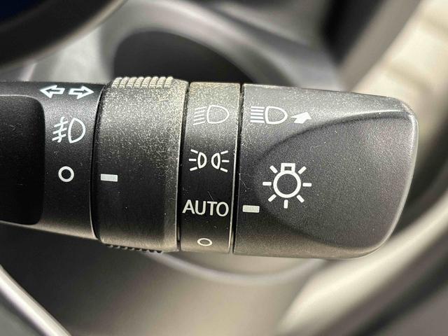 キャストスポーツＳＡIIターボ　ＬＥＤヘッドランプ・フォグランプ　パドルシフト付ＭＯＭＯ製革巻ステアリングホイール　１６インチタイヤ＆アルミホイール　運転席助手席シートヒーター　オートライト　プッシュボタンスタート（広島県）の中古車