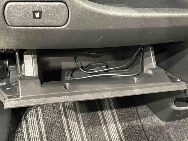 キャストスポーツＳＡIIターボ　ＬＥＤヘッドランプ・フォグランプ　パドルシフト付ＭＯＭＯ製革巻ステアリングホイール　１６インチタイヤ＆アルミホイール　運転席助手席シートヒーター　オートライト　プッシュボタンスタート（広島県）の中古車