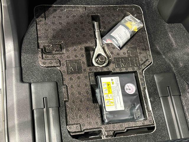 タントカスタムＲＳ　パノラマモニター対応　電動パーキングブレーキＬＥＤオートライト　パワースライドドアウェルカムオープン機能　オート電動格納式ドアミラー　助手席ロングスライド　助手席イージークローザー　アルミホイール　キーフリーシステム（広島県）の中古車