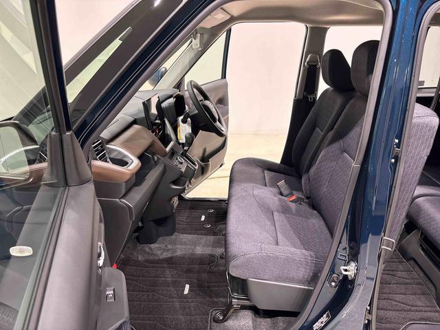 ムーヴＧ　９インチスマホ連携ディスプレーオーディオ　バックモニターワイヤレス充電機能　ＨＤＭＩ接続　キーフリーシステム　左側ウエルカムオープン機能付きパワースライドドア　オートエアコン　プッシュボタンスタート　オートエアコン　ＬＥＤヘッドランプ＆フォグランプ（広島県）の中古車