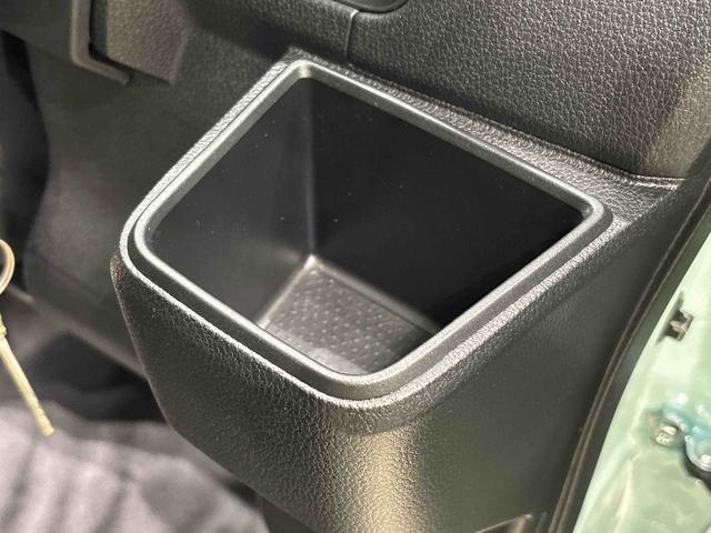 ハイゼットカーゴＤＸトップシェイドガラス　コーナーセンサー　オーバーヘッドシェルフ　フロントドアパワーウインドウ　キーレスエントリー　テンパータイヤ　スチールホイール（広島県）の中古車