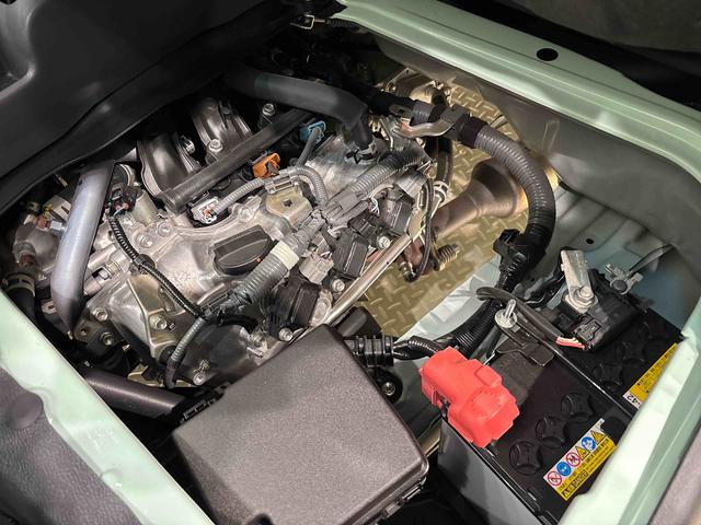 ハイゼットカーゴＤＸトップシェイドガラス　コーナーセンサー　オーバーヘッドシェルフ　フロントドアパワーウインドウ　キーレスエントリー　テンパータイヤ　スチールホイール（広島県）の中古車