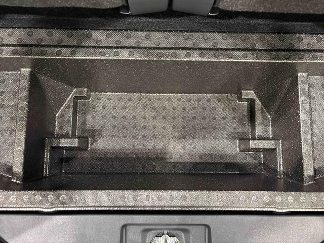 タントカスタムＲＳＬＥＤオートライト　パワースライドドアウェルカムオープン機能　電動パーキングブレーキ　運転席助手席シートヒーター　アルミホイール　キーフリーシステム　　オート電動格納式ドアミラー（広島県）の中古車