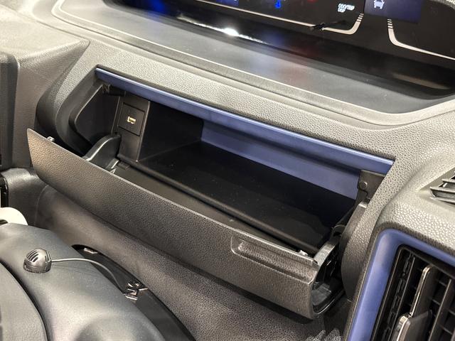 タントウェルカムシートリフト　カスタムＲＳスタイルセレクションナビ　バックカメラ　ＥＴＣ　　ドラレコ　ＬＥＤオートライト　パワースライドドア　オート電動格納式ドアミラー　助手席ロングスライド　助手席イージークローザー　アルミホイール　キーフリーシステム（広島県）の中古車