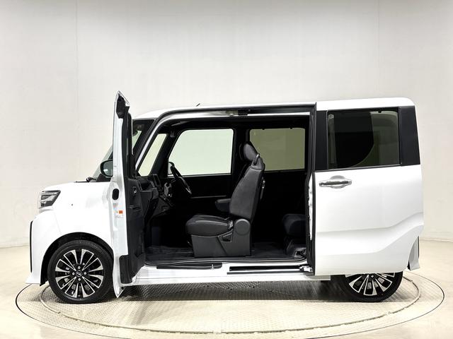 タントカスタムＲＳ　バックカメラ付きＬＥＤオートライト　パワースライドドアウェルカムオープン機能　電動パーキングブレーキ　運転席助手席シートヒーター　アルミホイール　キーフリーシステム　　オート電動格納式ドアミラー（広島県）の中古車