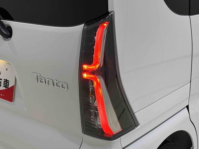 タントカスタムＲＳ　バックカメラ付きＬＥＤオートライト　パワースライドドアウェルカムオープン機能　電動パーキングブレーキ　運転席助手席シートヒーター　アルミホイール　キーフリーシステム　　オート電動格納式ドアミラー（広島県）の中古車