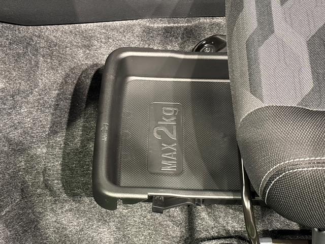 タフトＧターボ　クロムベンチャー　バックモニター対応カメラスカイフィールトップ　クロムパック　メッキパック　シルバーアンダーガーニッシュ　インテリアアクセント　ＬＥＤオートハイビーム＆フォグランプ　電動パーキングブレーキ　バックカメラ　アルミホイール（広島県）の中古車