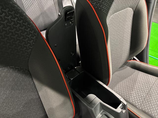 ロッキーGLEDヘッドランプ・フォグランプ 全車速追従機能付アダプティブクルーズコントロール レーンキープコントロール 17インチアルミホイール シートヒーター プッシュボタンスタート(広島県)の中古車