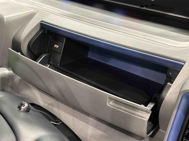タントカスタムＸセレクションＬＥＤオートライト　パワースライドドアウェルカムオープン機能　オート電動格納式ドアミラー　助手席ロングスライド　助手席イージークローザー　アルミホイール　キーフリーシステム（広島県）の中古車