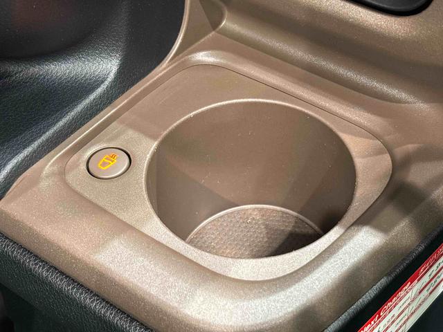 ムーヴキャンバスセオリーＧ　　運転席・助手席シートヒーター　キーフリー純正ナビ装着用アップグレードパック　両側パワースライドドア　本革巻ステアリングホイール　電動パーキングブレーキ　オートブレーキホールド機能　ホッとカップホルダー　ＬＥＤヘッドライト（広島県）の中古車