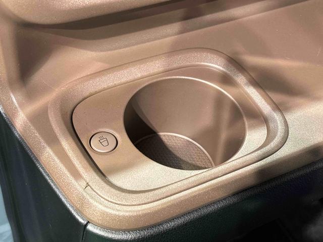 ムーヴキャンバスセオリーＧ　　運転席・助手席シートヒーター　キーフリー純正ナビ装着用アップグレードパック　両側パワースライドドア　本革巻ステアリングホイール　電動パーキングブレーキ　オートブレーキホールド機能　ホッとカップホルダー　ＬＥＤヘッドライト（広島県）の中古車