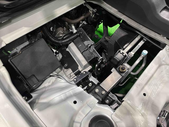 ハイゼットトラックハイルーフLEDヘッドランプ トップシェイドガラス 運転席SRSエアバック バックソナー 電動式パワーステアリング AM/FMラジオ あゆみ板掛けテールゲート VSC&TRC(広島県)の中古車