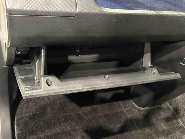 トールカスタムＧ　後席モニター　電動パーキングブレーキ　ナビＬＥＤヘッドランプ・フォグランプ　　１４インチアルミホイール　オートライト　プッシュボタンスタート　クルーズコントロール　　コーナーセンサー　パワースライドドア　キーフリーシステム（広島県）の中古車