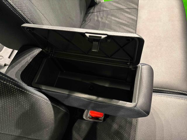 タントカスタムＲＳ　トップエディションＳＡII　ナビ付　ＥＴＣＬＥＤオートライト　　オート電動格納式ドアミラー　両側電動スライドドア　アルミホイール　キーフリーシステム（広島県）の中古車
