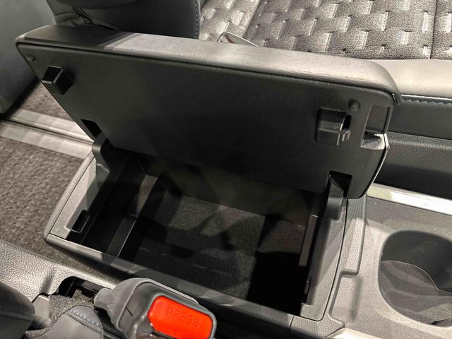 ヴォクシーハイブリッドS−Z 車検整備納車・保証継承ありナビ・ドラレコ・ETC・ブラインドスポットモニター・7人乗り・両側電動スライドドア・全方位カメラ・オートライト・キーフリー・電動バックドア・ホールドシステム・パーキングブレーキボタン・エアバッグ(広島県)の中古車