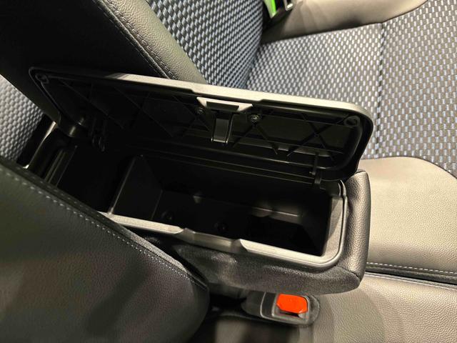 タントカスタムRSLEDオートライト パワースライドドアウェルカムオープン機能 電動パーキングブレーキ 運転席助手席シートヒーター アルミホイール キーフリーシステム オート電動格納式ドアミラー(広島県)の中古車
