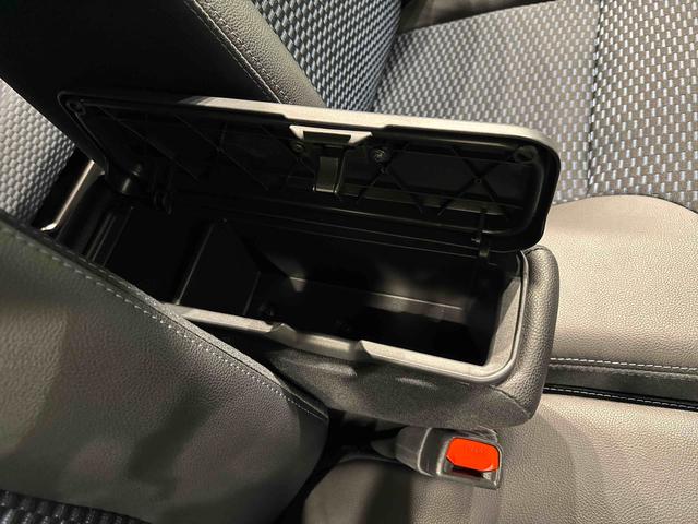 タントカスタムＲＳ　バックモニター対応　電動パーキングブレーキＬＥＤオートライト　パワースライドドアウェルカムオープン機能　オート電動格納式ドアミラー　助手席ロングスライド　助手席イージークローザー　アルミホイール　キーフリーシステム（広島県）の中古車