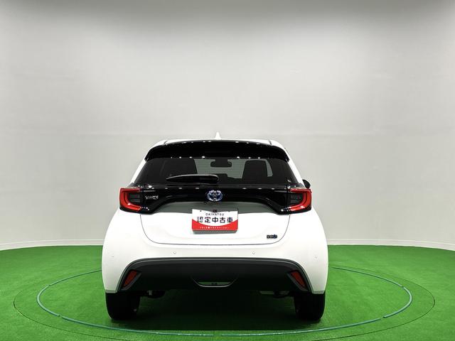 ヤリスハイブリッドZナビゲーション パノラマモニター ETC オートエアコン オートライト シートヒーター プッシュスタート 電動格納式ドアミラーアルミホイール キ−レス スマートキー&プッシュスタート AW 横滑り防止(広島県)の中古車
