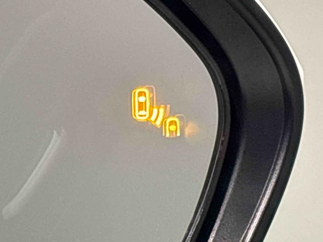 ヤリスハイブリッドZナビゲーション パノラマモニター ETC オートエアコン オートライト シートヒーター プッシュスタート 電動格納式ドアミラーアルミホイール キ−レス スマートキー&プッシュスタート AW 横滑り防止(広島県)の中古車