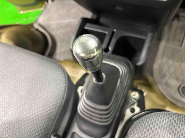 ハイゼットトラックスタンダードSAIIIt CDチューナー 4WDLEDヘッドランプ トップシェイドガラス 運転席SRSエアバック バックソナー 電動式パワーステアリング AM/FMラジオ あゆみ板掛けテールゲート VSC&TRC(広島県)の中古車