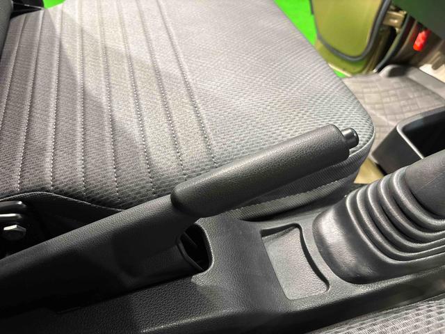ハイゼットトラックスタンダードSAIIIt CDチューナー 4WDLEDヘッドランプ トップシェイドガラス 運転席SRSエアバック バックソナー 電動式パワーステアリング AM/FMラジオ あゆみ板掛けテールゲート VSC&TRC(広島県)の中古車