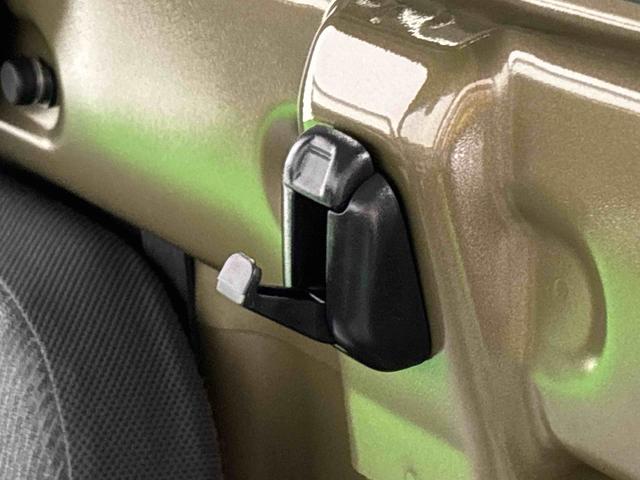 ハイゼットトラックスタンダードSAIIIt CDチューナー 4WDLEDヘッドランプ トップシェイドガラス 運転席SRSエアバック バックソナー 電動式パワーステアリング AM/FMラジオ あゆみ板掛けテールゲート VSC&TRC(広島県)の中古車