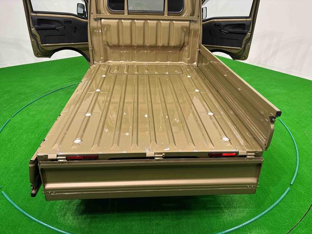 ハイゼットトラックスタンダードSAIIIt CDチューナー 4WDLEDヘッドランプ トップシェイドガラス 運転席SRSエアバック バックソナー 電動式パワーステアリング AM/FMラジオ あゆみ板掛けテールゲート VSC&TRC(広島県)の中古車