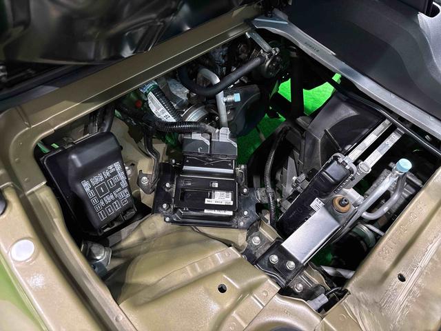 ハイゼットトラックスタンダードSAIIIt CDチューナー 4WDLEDヘッドランプ トップシェイドガラス 運転席SRSエアバック バックソナー 電動式パワーステアリング AM/FMラジオ あゆみ板掛けテールゲート VSC&TRC(広島県)の中古車