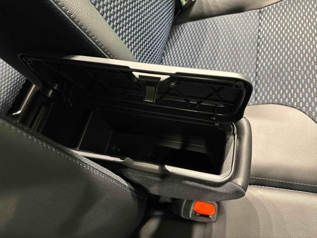 タントカスタムＲＳ　バックモニター対応　電動パーキングブレーキＬＥＤオートライト　パワースライドドアウェルカムオープン機能　オート電動格納式ドアミラー　助手席ロングスライド　助手席イージークローザー　アルミホイール　キーフリーシステム（広島県）の中古車