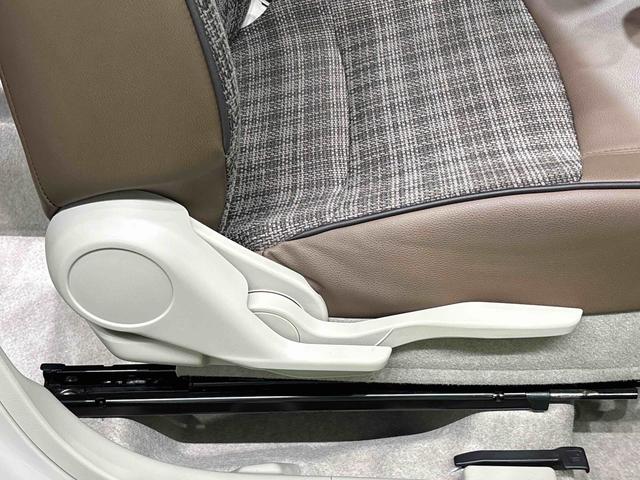 アルトラパンLCX ディスプレーオーディオ バックカメラ ETC付デュアルカメラブレーキサポート 前席シートヒーター ハーフレザーシート LEDヘッドライト オートライト プッシュボタンスタート 電子カードキー オーディオ操作用ステアリングスイッチ(広島県)の中古車