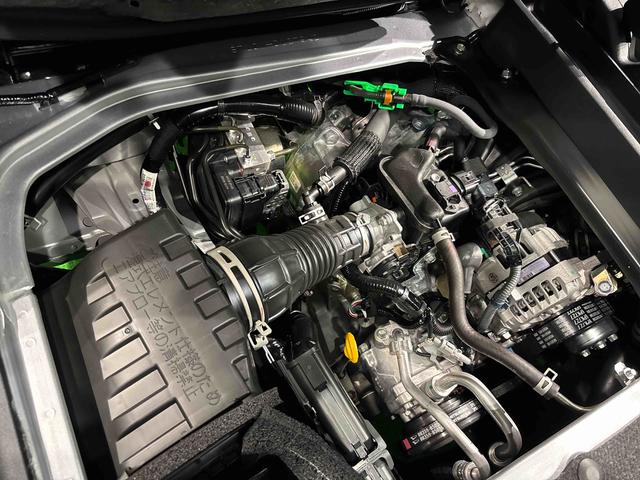 ハイゼットカーゴクルーズプッシュボタンスタート　キーフリーシステム　マニュアルエアコン　運転席・助手席パワーウインドウ　オートライト　ハンド式サイドブレーキハロゲンヘッドライト　アイドリングストップ機能　電動格納式ドアミラー（広島県）の中古車