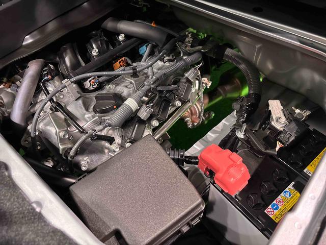 ハイゼットカーゴクルーズプッシュボタンスタート　キーフリーシステム　マニュアルエアコン　運転席・助手席パワーウインドウ　オートライト　ハンド式サイドブレーキハロゲンヘッドライト　アイドリングストップ機能　電動格納式ドアミラー（広島県）の中古車