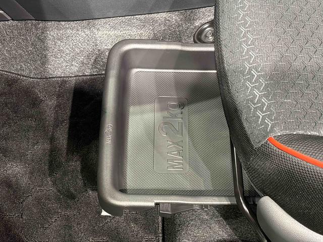 ロッキーＧ　４ＷＤ　ＵＧ２　ブラインドスポットモニター　ナビ　ＥＴＣドラレコ　ＬＥＤヘッドランプ・フォグランプ　全車速追従機能付アダプティブクルーズコントロール　レーンキープコントロール　１７インチアルミホイール　シートヒーター　プッシュボタンスタート　パノラマカメラ（広島県）の中古車