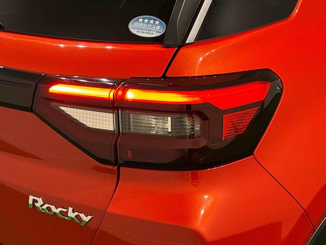 ロッキーＧ　４ＷＤ　ＵＧ２　ブラインドスポットモニター　ナビ　ＥＴＣドラレコ　ＬＥＤヘッドランプ・フォグランプ　全車速追従機能付アダプティブクルーズコントロール　レーンキープコントロール　１７インチアルミホイール　シートヒーター　プッシュボタンスタート　パノラマカメラ（広島県）の中古車