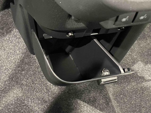 ムーヴキャンバスストライプスＧ　バックモニター対応　電動パーキングブレーキＬＥＤオートライト・フォグランプ　電動パーキングブレーキ　プッシュボタンスタート　セキュリティアラーム　バックカメラ　両側パワースライドドアウエルカムオープン機能　オート電動格納式ドアミラー（広島県）の中古車