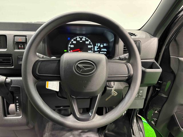 ハイゼットカーゴDX 4WD リアヒーター AM/FMラジオハロゲンヘッドランプ トップシェイドガラス コーナーセンサー オーバーヘッドシェルフ フロントドアパワーウインドウ キーレスエントリー AM/FMラジオ テンパータイヤ スチールホイール(広島県)の中古車