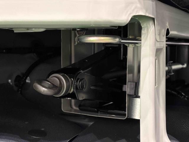ハイゼットカーゴDX 4WD リアヒーター AM/FMラジオハロゲンヘッドランプ トップシェイドガラス コーナーセンサー オーバーヘッドシェルフ フロントドアパワーウインドウ キーレスエントリー AM/FMラジオ テンパータイヤ スチールホイール(広島県)の中古車